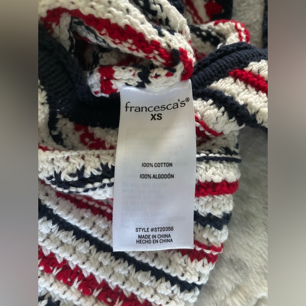 Francesca’s || Crotchet Festive Halter Top - Picture 4 of 4